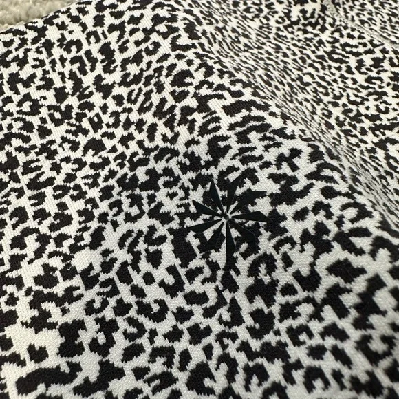 Athleta black and white micro leopard print crop leggings, SP - Picture 4 of 6
